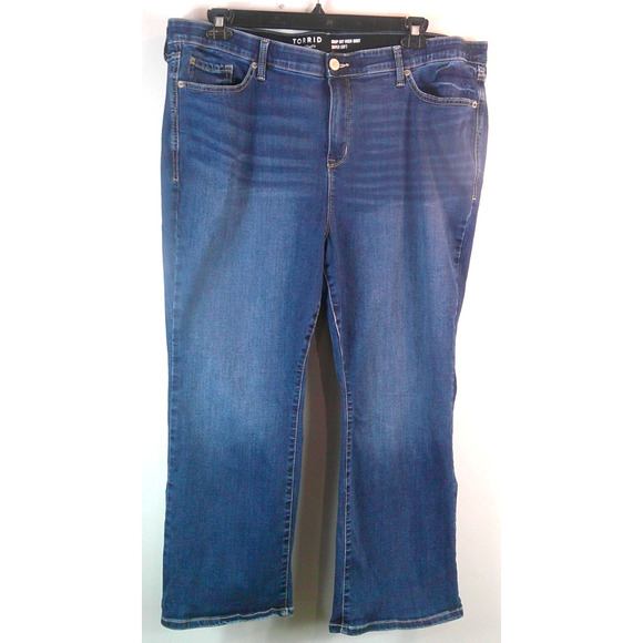 Torrid Jeans Crop Sky High Boot Super Soft Medium Wash Women's 22 - Picture 1 of 5